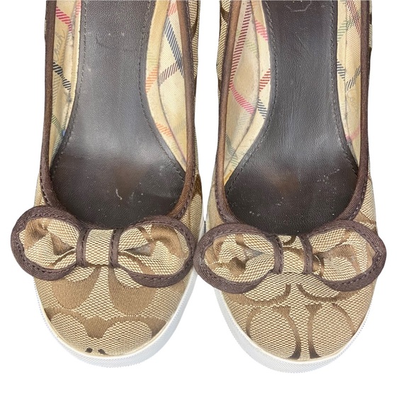 Coach Sweetie Wedge - Picture 14 of 16